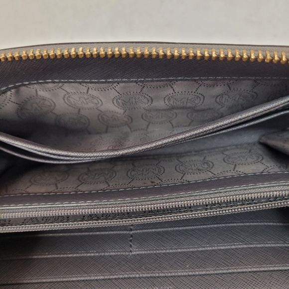 Michael kors Bifold gray leather wallet - Picture 9 of 12